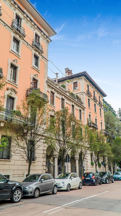 Luxury Sant'Ambrogio Apartment Milan Luaran gambar